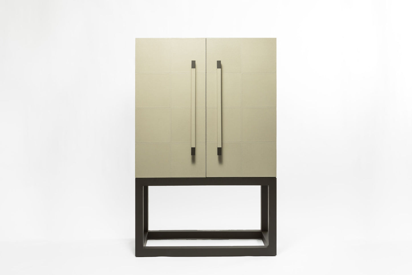 Linea Nera Armoire French Grey Leather