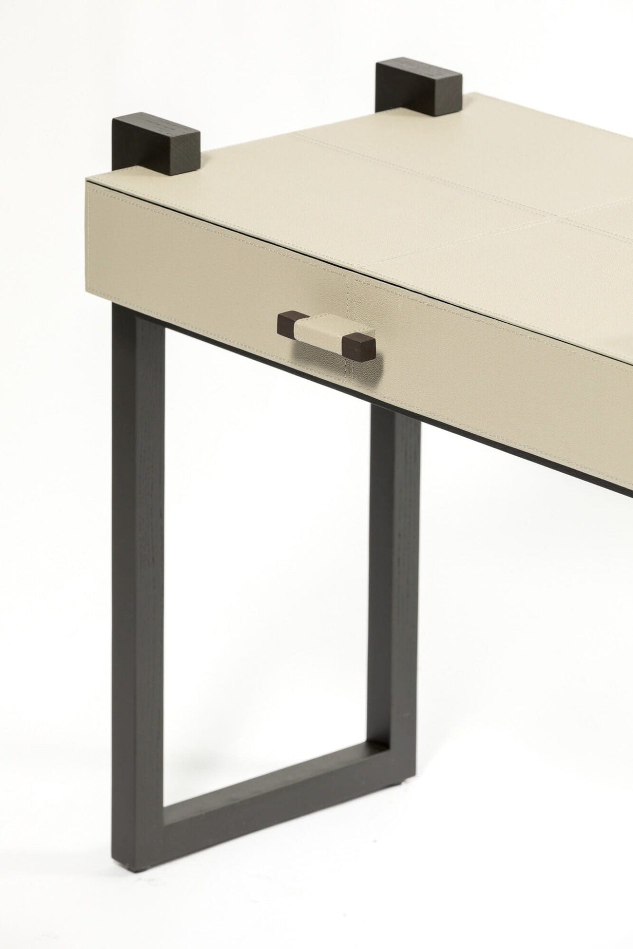 Linea Nera Side Table French Grey Leather