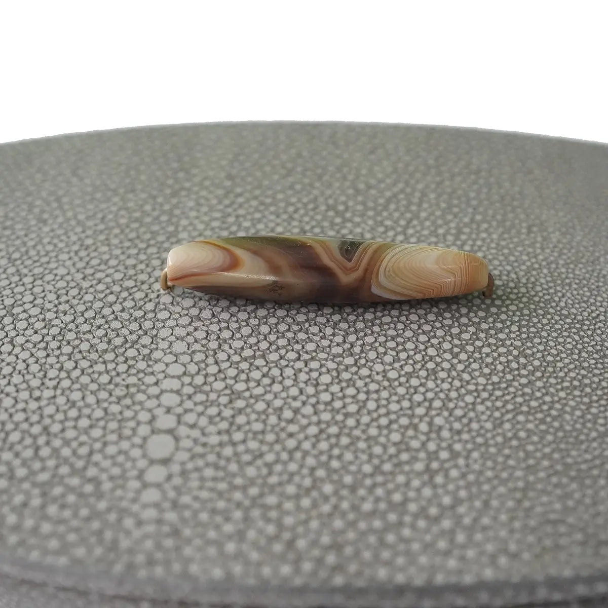 Agate Oval Leather Box Large Shagreen